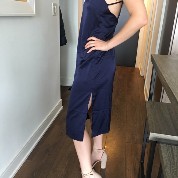 Satin slip-like midnight blue dress - Picture 5 of 6